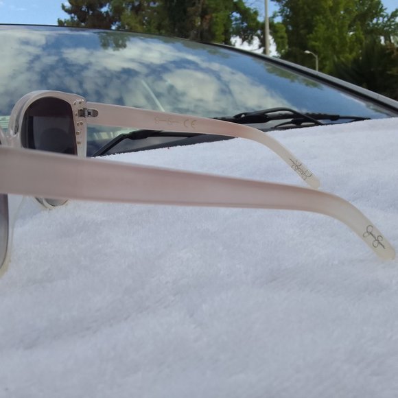 Bundle 1 Jessica Simpson sunglass & 2 gift pairs, brand new main image 10